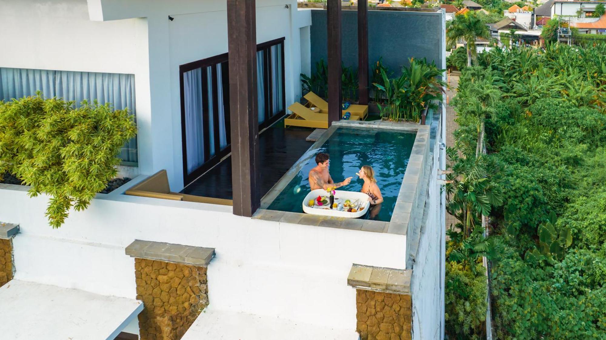 The Kirana Canggu Hotel Exterior foto